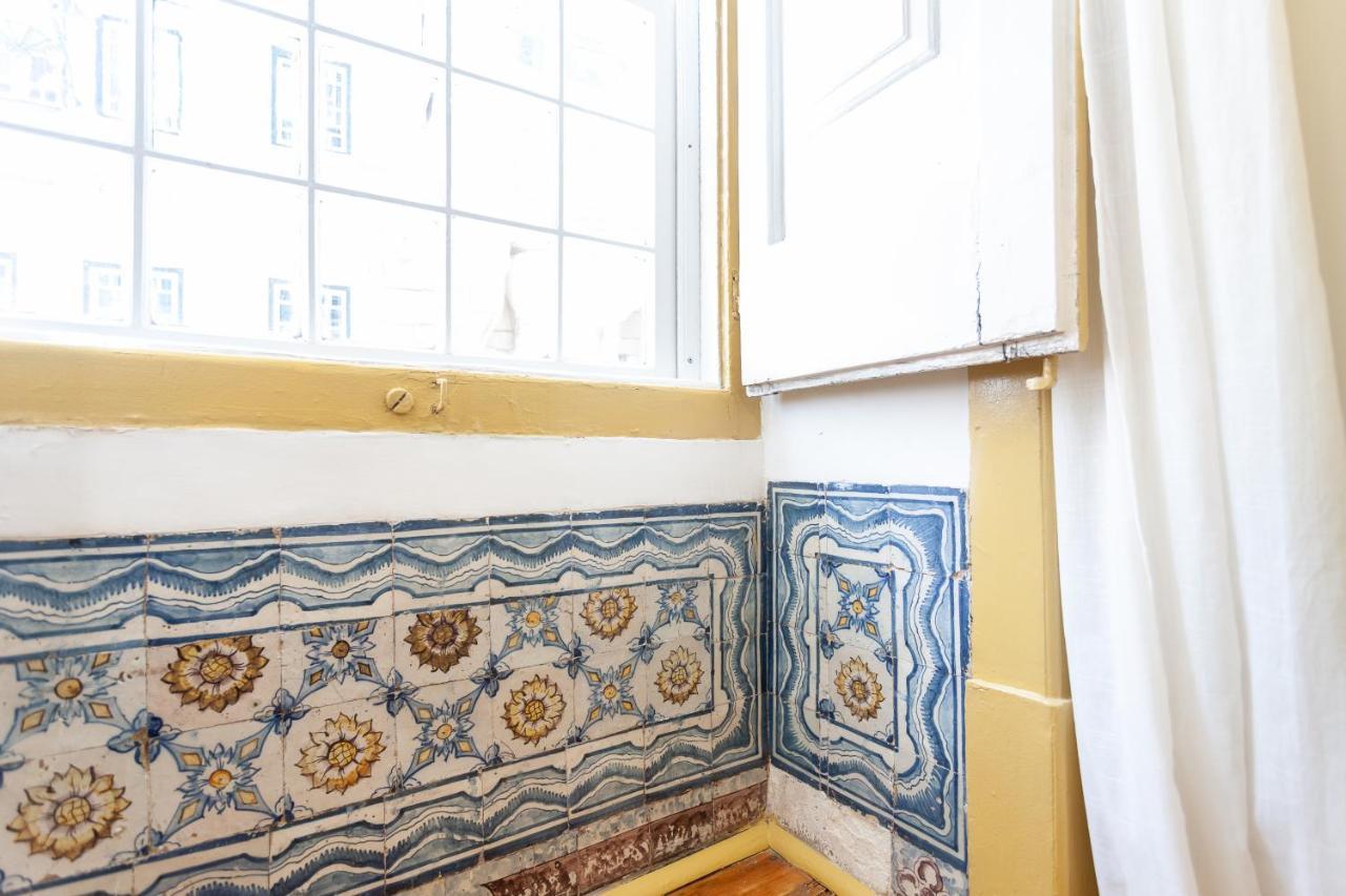Yellow Tiles In City Center Lisboa Extérieur photo